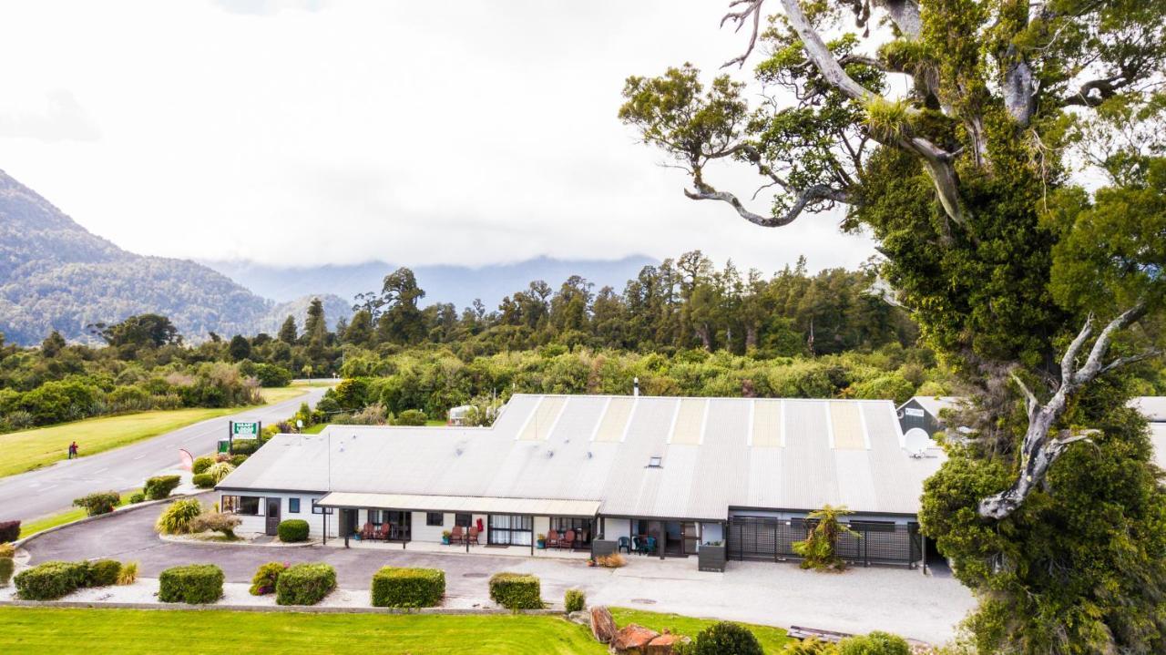 Asure Aspiring Court Motel Haast Exterior photo