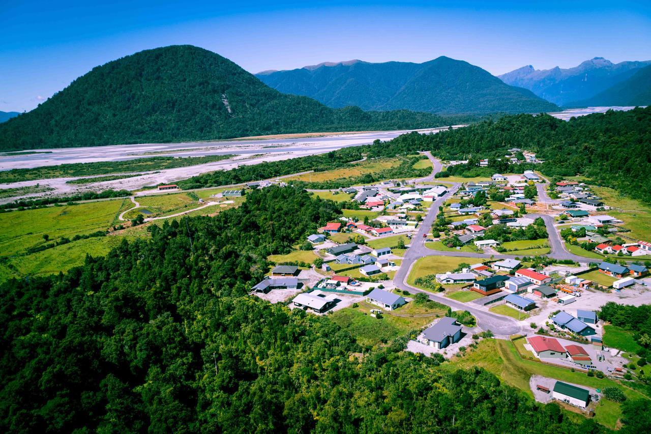 Asure Aspiring Court Motel Haast Exterior photo