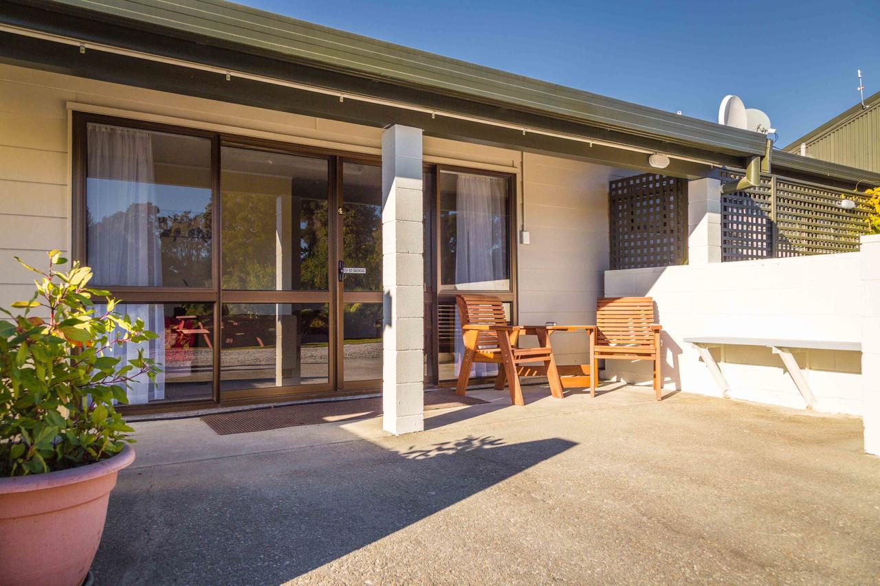 Asure Aspiring Court Motel Haast Exterior photo